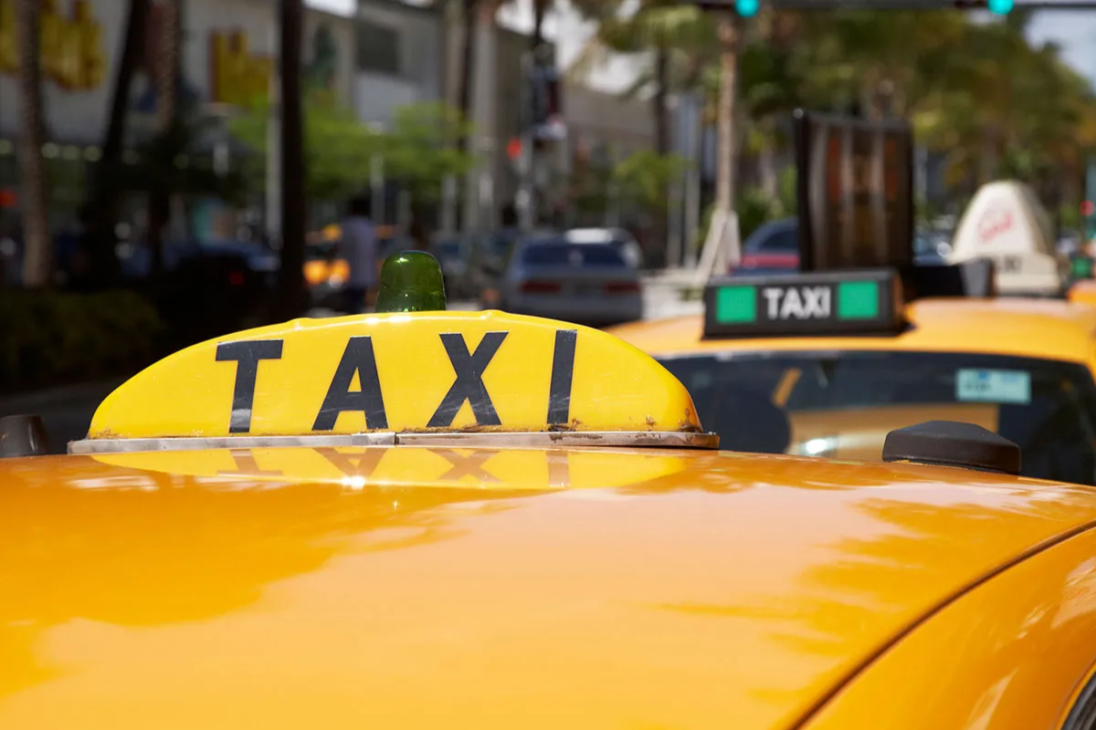 Akon Taxi